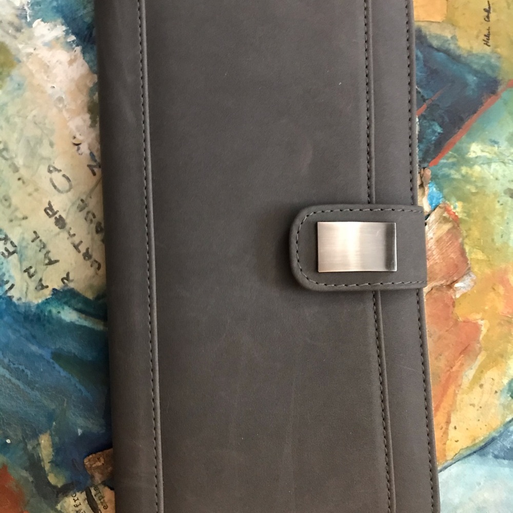 Gray Wallet - Picture 2 of 7